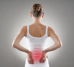 Rückenschmerzen: falsche Lauftechnik oder schlechte Laufschuhe können der Grund sein